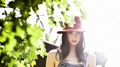 Woman hats Krysten Ritter