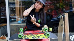 Woman hats Skateboarding skateboards skatergirl