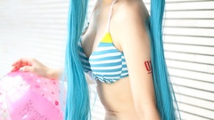 Woman hatsune miku vocaloid cosplay