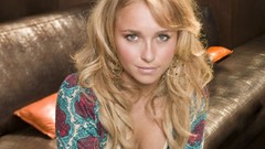 Woman hayden panettiere blondes