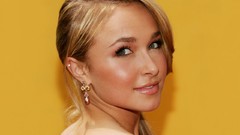 Woman hayden panettiere blondes