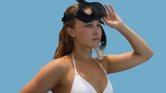 Woman hayden panettiere scuba