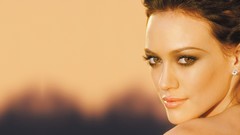 Woman Hilary Duff