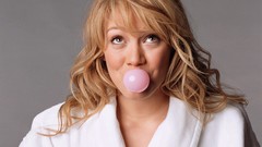 Woman Hilary Duff blondes bubble gum