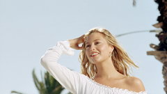 Woman holly valance palm