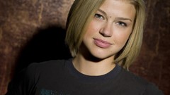 Woman Hollywood Celebrity Actress blondes blue eyes short hair 