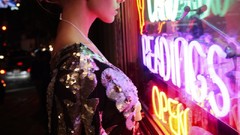 Woman Hollywood nude Lindsay Marie