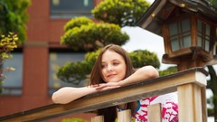 Woman houses brunettes