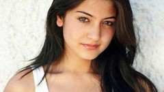 Woman Indians Actress Anushka Sharma