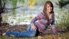 Woman jeans brunettes portraits girls in nature