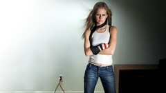 Woman jeans Celebrity Avril Lavigne blondes tank tops singers 