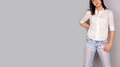 Woman jeans Celebrity Michelle Branch singers black hair grey 
