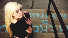 Woman jeans Friends blondes skirts brunettes teen