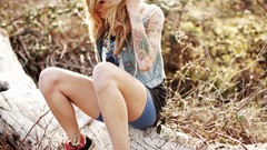 Woman jeans sitting blondes tattoos Lauren Taylor McCutchan