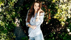 Woman jeans smiley Shorts smiling brunettes Taylor McCutchan