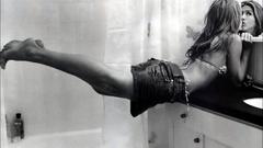 Woman jennifer aniston monochrome