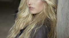 Woman Jessica Simpson