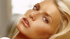 Woman Jessica Simpson brunettes