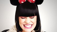 Woman jessie j singers