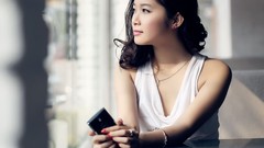 Woman Jewelry asians cellphones