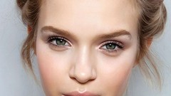 Woman josephine Josephine Skriver