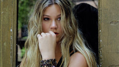 Woman joss stone singers