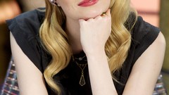 Woman juice emma stone