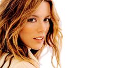 Woman Kate Beckinsale faces