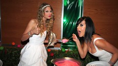 Woman katy perry blondes taylor swift singers