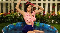 Woman katy perry singers