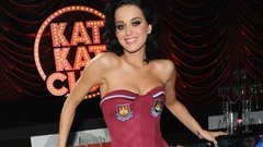 Woman katy perry singers