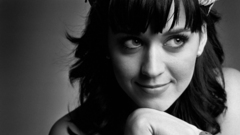 Woman katy perry singers