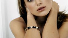 Woman Keira Knightley