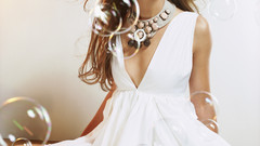 Woman Keira Knightley bubbles