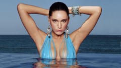 Woman Kelly Brook brunettes