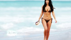 Woman kim kardashian brunettes