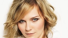 Woman Kirsten Dunst