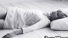 Woman Kirsten Dunst Actress models nipples through clothing