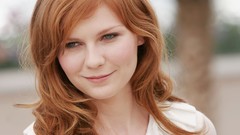 Woman Kirsten Dunst faces Actress redheads