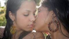 Woman kissing models nude lesbians