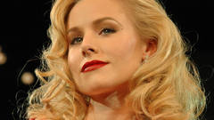 Woman Kristen Bell Actress