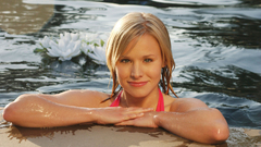 Woman Kristen Bell Actress
