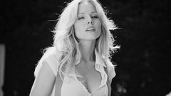 Woman Kristen Bell Actress