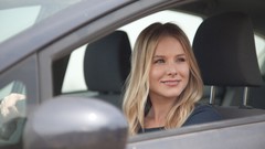 Woman Kristen Bell blondes girls with cars