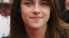 Woman Kristen Stewart