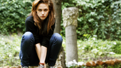 Woman Kristen Stewart twilight