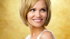 Woman Kristin Chenoweth