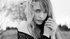 Woman lace monochrome Megan