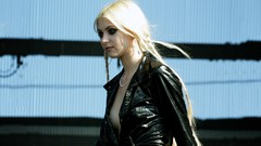 Woman leather Actress blondes singers taylor momsen cleavage 
