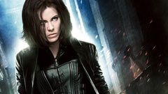 Woman leather latex Kate Beckinsale corset blue eyes brunettes 